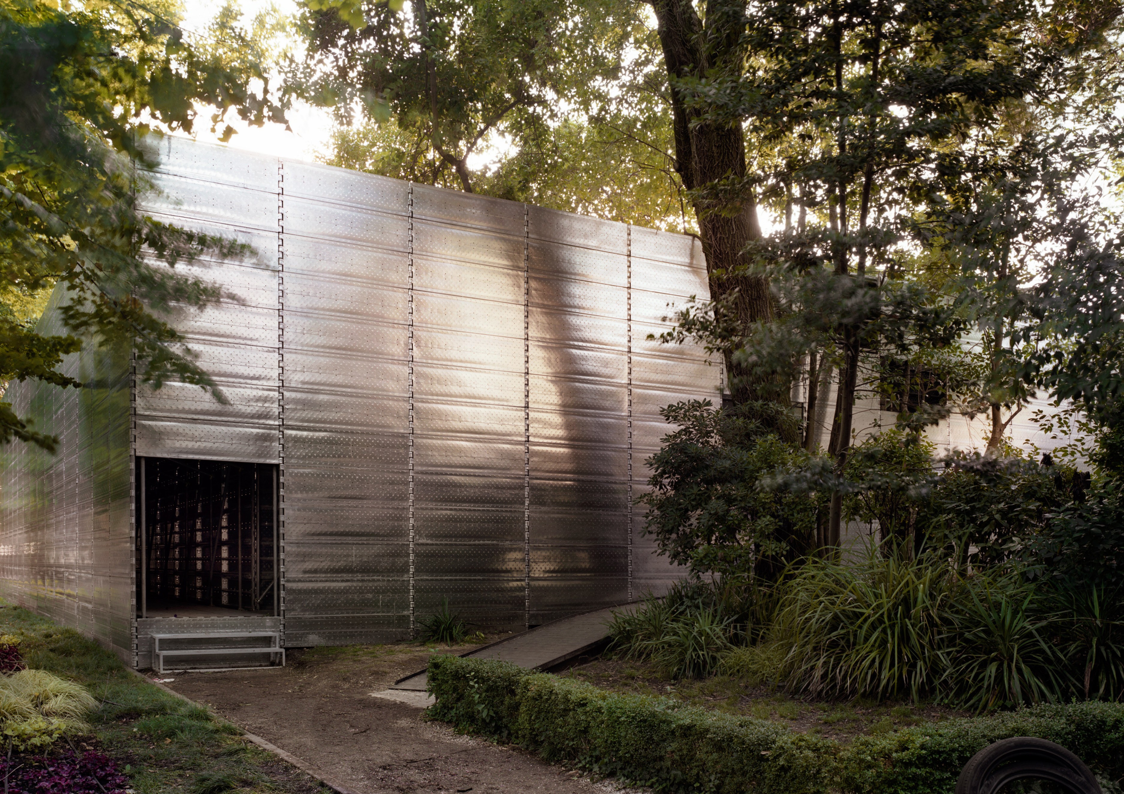 AFTER THE PARTY – Venice - OFFICE Kersten Geers David Van